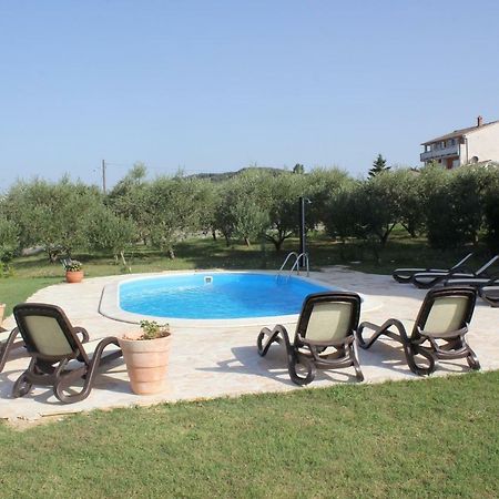Apartment Arba 1 With Heated Pool 라브 외부 사진