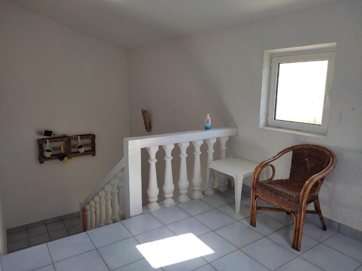 Apartment Arba 1 With Heated Pool 라브 외부 사진